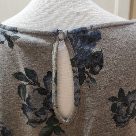 Westport Women's Floral Knee-length Dress - Picture 8 of 14